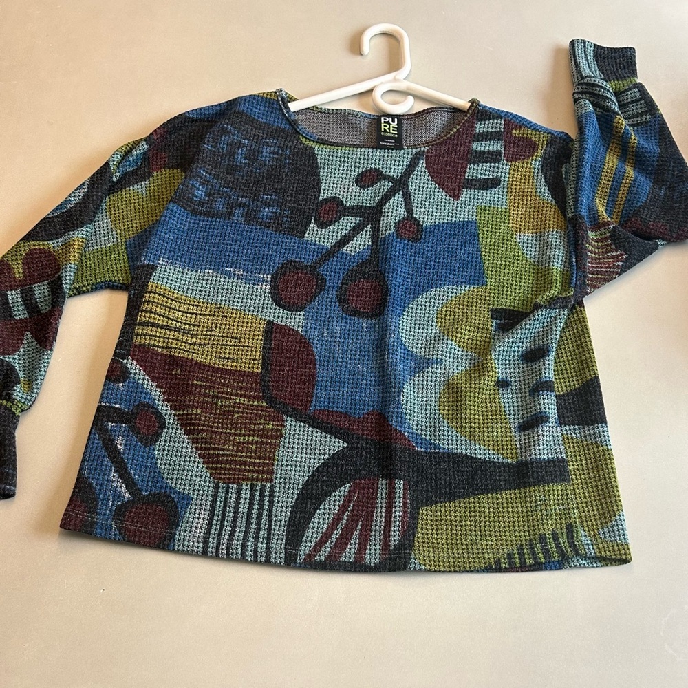 Pure Essence Women's Abstract Multicolor Long Sleeve Top. Size M - Picture 4 of 8